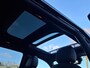 Mercedes-Benz GLB 200 Business Solution AMG | Trekhaak afneembaar | Panoramadak | Night pakket | Achteruitrijcamera | Sfeerverlichting | Dodehoekassistentie | Elektrische achterklep