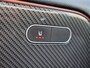 Mercedes-Benz GLB 200 Business Solution AMG | Trekhaak afneembaar | Panoramadak | Night pakket | Achteruitrijcamera | Sfeerverlichting | Dodehoekassistentie | Elektrische achterklep