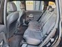 Mercedes-Benz GLB 200 Business Solution AMG | Trekhaak afneembaar | Panoramadak | Night pakket | Achteruitrijcamera | Sfeerverlichting | Dodehoekassistentie | Elektrische achterklep