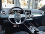 Mercedes-Benz GLB 200 Business Solution AMG | Trekhaak afneembaar | Panoramadak | Night pakket | Achteruitrijcamera | Sfeerverlichting | Dodehoekassistentie | Elektrische achterklep