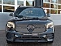 Mercedes-Benz GLB 200 Business Solution AMG | Trekhaak afneembaar | Panoramadak | Night pakket | Achteruitrijcamera | Sfeerverlichting | Dodehoekassistentie | Elektrische achterklep