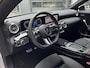 Mercedes-Benz CLA 250 e Star Edition AMG | Night Pakket | Dodehoekassistent | Apple CarPlay | Android Auto | Sfeerverlichting | Stoelverwarming | Parkeersensoren | Achteruitrijcamera | Elektrisch Inklapbare Buitenspiegels