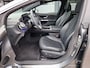 Mercedes-Benz EQE 300 Business Edition 89 kWh | Panoramadak | Achteruitrijcamera | Sfeerverlichting | Stoelverwarming