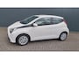 Toyota Aygo 1.0 VVT-i x-play//CAMERA// APP CARPLAY/ANDRIOD AUTO