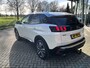 Peugeot 3008 1.2 PureTech Première | CARPLAY | CAM | ELEKTR. ACHTERKLEP | NAVI | PANO-SCHUIF/KANTELDAK | PDC V&A | TREKHAAK