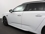 Peugeot 308 1.2 PureTech GT | DEMO ! | Climate control Adaptive cruise control Parkeersensoren Achteruitrijcamera Navigatie Voorstoelen verwarmd LED Apple Carplay/ Android Auto