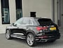 Audi Q3 35 TFSI S LINE edition one, panoramadak, stoelverwarming, digitaal cockpit , dealer onderhouden