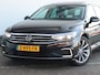 Volkswagen Passat Variant 1.4 TSI PHEV GTE Business | HUD | Afneembare trekhaak | Stoel & stuurverwarming | Panorama dak | Keyless entry | Elektrische verstelbare stoelen + memory |