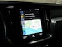 Volvo V60 2.0 B3 Sport 163Pk Automaat (APPLE CARPLAY, GROOT NAVI, CAMERA, GETINT GLAS, KEYLESS, SPORTSTOELEN, ELEK ACHTERKLEP, ADAPTIVE CRUISE, NIEUWE APK, NIEUWSTAAT)
