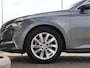 Skoda Superb Combi 1.4 TSI 218 pk DSG iV Style | Trekhaak | ACC | Bestuurdersstoel met Geheugen | SmartLink | Stuurverwarming | Matrix LED | Stoelverwarming v + a | Voorruit Verwarming |