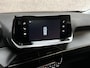 Peugeot 2008 1.2 PureTech Sport (APPLE CARPLAY, NAVIGATIE, PARKEERSENSOREN, SPORTSTOELEN, CRUISE, LANE ASSIST, NIEUWE APK, NIEUWSTAAT)