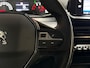 Peugeot 2008 1.2 PureTech Sport (APPLE CARPLAY, NAVIGATIE, PARKEERSENSOREN, SPORTSTOELEN, CRUISE, LANE ASSIST, NIEUWE APK, NIEUWSTAAT)