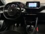Peugeot 2008 1.2 PureTech Sport (APPLE CARPLAY, NAVIGATIE, PARKEERSENSOREN, SPORTSTOELEN, CRUISE, LANE ASSIST, NIEUWE APK, NIEUWSTAAT)