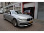 BMW 5-Serie Touring 530i High Executive Sport Line | PANO * HUD * Sfeerverlichting * Adaptive + Lane * Wegklapbare trekhaak * Comfortzetels * BMW onderhouden *
