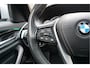 BMW 5-Serie Touring 530i High Executive Sport Line | PANO * HUD * Sfeerverlichting * Adaptive + Lane * Wegklapbare trekhaak * Comfortzetels * BMW onderhouden *