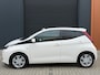 Toyota Aygo 1.0 VVT-i X-Wave Luxury|100% onderhouden|Open dak|Camera|Keyless|Climate Control|Rijstrooksensor
