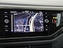 Volkswagen Polo 1.0 TSI Life | Navigatie| Parkeersensoren | Adaptieve cruise control | Elektrisch inklapbare buitenspiegels | Draadloze telefoonlader | CarPlay | Airco |