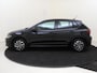 Volkswagen Polo 1.0 TSI Life | Navigatie| Parkeersensoren | Adaptieve cruise control | Elektrisch inklapbare buitenspiegels | Draadloze telefoonlader | CarPlay | Airco |
