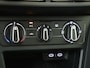 Volkswagen Polo 1.0 TSI Life | Navigatie| Parkeersensoren | Adaptieve cruise control | Elektrisch inklapbare buitenspiegels | Draadloze telefoonlader | CarPlay | Airco |