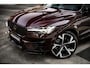 Volvo XC60 2.0 T6 Plug-in hybrid AWD Dark | Facelift | Heico Body Kit | Panoramadak | 22" Velgen | Trekhaak| Getint Glas | Head-Up | 360 Camera | Panoramadak | Sportonderstel |