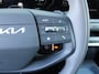 Kia EV3 Plus 81.4 kWh | Stuur-/stoelverwarming | Camera | 19" LM | Cruise adapt. | Dodehoek detectie | Draadloze telefoonlader | LED | Clima | Navi |