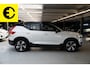 Volvo XC40 Recharge P8 AWD R-Design | 94,5 % SoH | Trekhaak | Panorama dak | Cruise control