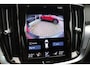 Volvo V60 2.0 B3 Momentum | Origineel NL | ACC | Camera | Leder | Stuur- en stoelverwarming |