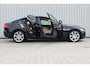 Jaguar XE 2.0 Portfolio | Incl. 12 maanden garantie | Cruise control | Climate control | Stoel/stuurverwarming | Parkeercamera | Lane assist | Navigatie | Bluetooth | Meridian audio |