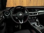 Alfa Romeo Stelvio 2.0T GME AWD Competizione 280pk | Pano-dak | Harman/Kardon | 21 inch | Lederen dash.