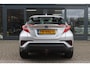 Toyota C-HR / C-HR+ 1.8 Hybrid Dynamic | Keyless | Trekhaak | Camera | Adaptive-cruise | Telefoonvoorbereiding | All-season |