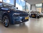 Lynk & Co 01 1.5 6.6kw laadvermogen!!,Automaat,Panoramadak/360° Camera/Keyless/Sfeerverlichting/Lane assist/Adaptive Cruise Control/Navigatie/Apple Carplay/Spraakbediening,Climate control/Stoelverwarming/Dodehoek detectie/Elektrisch sluitende achterklep,20 Inch Lmv
