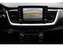 Kia Stonic 1.0 T-GDI 100pk DynamicLine | Navigatie | Licht metalen velgen |