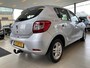Dacia Sandero 0.9 TCe Lauréate,Navigatie,Airco,Elektrischpakket,Trekhaak,Bleutooth,Radio Cd/Mp-3 Speler,15 Inch Lmv