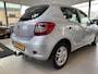 Dacia Sandero 0.9 TCe Lauréate,Navigatie,Airco,Elektrischpakket,Trekhaak,Bleutooth,Radio Cd/Mp-3 Speler,15 Inch Lmv