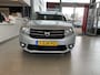 Dacia Sandero 0.9 TCe Lauréate,Navigatie,Airco,Elektrischpakket,Trekhaak,Bleutooth,Radio Cd/Mp-3 Speler,15 Inch Lmv