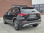 Mercedes-Benz GLA 250 e Panoramadak | Trekhaak | Adaptive cruise | Stoelverwarming | Memory | Matrix LED | Head-up | Navigatie | Camera |Dealeronderhouden