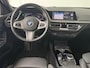 BMW 1-Serie 118i Executive Edition | Panoramadak | Navigatie | Parkeersensoren V+A | Apple CarPlay / Android Auto |