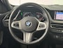 BMW 1-Serie 118i Executive Edition | Panoramadak | Navigatie | Parkeersensoren V+A | Apple CarPlay / Android Auto |