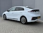 Hyundai Ioniq Premium EV 38 kWh Automaat / SOH 98,1% / Dealer onderhouden / Warmtepomp / Lederen bekleding / Stuur-/Stoel-/Achterbankverwarming / Stoelventilatie / Adaptieve Cruise Control / Achteruitrijcamera /