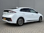 Hyundai Ioniq Premium EV 38 kWh Automaat / SOH 98,1% / Dealer onderhouden / Warmtepomp / Lederen bekleding / Stuur-/Stoel-/Achterbankverwarming / Stoelventilatie / Adaptieve Cruise Control / Achteruitrijcamera /