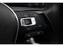 Volkswagen Golf Sportsvan 1.4 TSI Highline 125PK / 92kW DSG, NL Auto door ons geleverd en dealer onderhouden, wegklapbare trekhaak, executive pakket, adaptieve cruise control (acc), privacy glas, elektrisch verstel-, verwarm- en inklapbare buitenspiegels (spiegel pakket), navigatie, parkeersensoren voor en achter (pdc), park assist, diefstalalarm