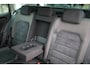 Volkswagen Golf Sportsvan 1.4 TSI Highline 125PK / 92kW DSG, NL Auto door ons geleverd en dealer onderhouden, wegklapbare trekhaak, executive pakket, adaptieve cruise control (acc), privacy glas, elektrisch verstel-, verwarm- en inklapbare buitenspiegels (spiegel pakket), navigatie, parkeersensoren voor en achter (pdc), park assist, diefstalalarm