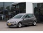 Volkswagen Golf Sportsvan 1.4 TSI Highline 125PK / 92kW DSG, NL Auto door ons geleverd en dealer onderhouden, wegklapbare trekhaak, executive pakket, adaptieve cruise control (acc), privacy glas, elektrisch verstel-, verwarm- en inklapbare buitenspiegels (spiegel pakket), navigatie, parkeersensoren voor en achter (pdc), park assist, diefstalalarm