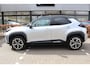 Toyota Yaris Cross 1.5 Hybrid Adventure Bi-Tone | Rijklaar | Blind Spot | JBL | Head Up | Keyless | LED | PDC | Half-leder | Apple/Android | Navi | NL-auto | Elek. achterklep