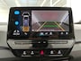 Volkswagen ID.3 58 kWh 204pk First Plus | Trekhaak | SOH 92% | Apple CarPlay | Camera | PDC | Stoelverwarming | LED Matrix | 19"