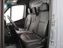 Mercedes-Benz Sprinter 317 CDI | Aut. | L2 H2 | Pro | Verwarmde Chauffeursstoel | Bijrijdersbank | Spiegelpakket | Achteruitrijcamera | Airco | Cruisecontrol | Dodehoekassistent | 3500kg AHW | Certified |