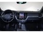 Volvo XC60 T6 Recharge AWD Plus Black Edition - Luchtvering - Panorama/schuifdak - IntelliSafe Assist & Surround - 360º Camera - Harman/Kardon audio - Adaptieve LED koplampen - Verwarmde voorstoelen, stuur & achterbank - Parkeersensoren voor & achter - Elektr. bedienb. voorstoelen met geheugen - Draadloze tel. lader - Extra getint glas - Elektr. inklapbare trekhaak - 21' LMV