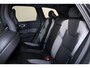 Volvo XC60 T6 Recharge AWD Plus Black Edition - Luchtvering - Panorama/schuifdak - IntelliSafe Assist & Surround - 360º Camera - Harman/Kardon audio - Adaptieve LED koplampen - Verwarmde voorstoelen, stuur & achterbank - Parkeersensoren voor & achter - Elektr. bedienb. voorstoelen met geheugen - Draadloze tel. lader - Extra getint glas - Elektr. inklapbare trekhaak - 21' LMV
