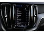 Volvo XC60 2.0 T6 Plug-in hybrid AWD Plus Bright *Pano*H/K*Camera*Trekhaak*