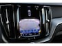 Volvo XC60 2.0 T6 Plug-in hybrid AWD Plus Bright *Pano*H/K*Camera*Trekhaak*